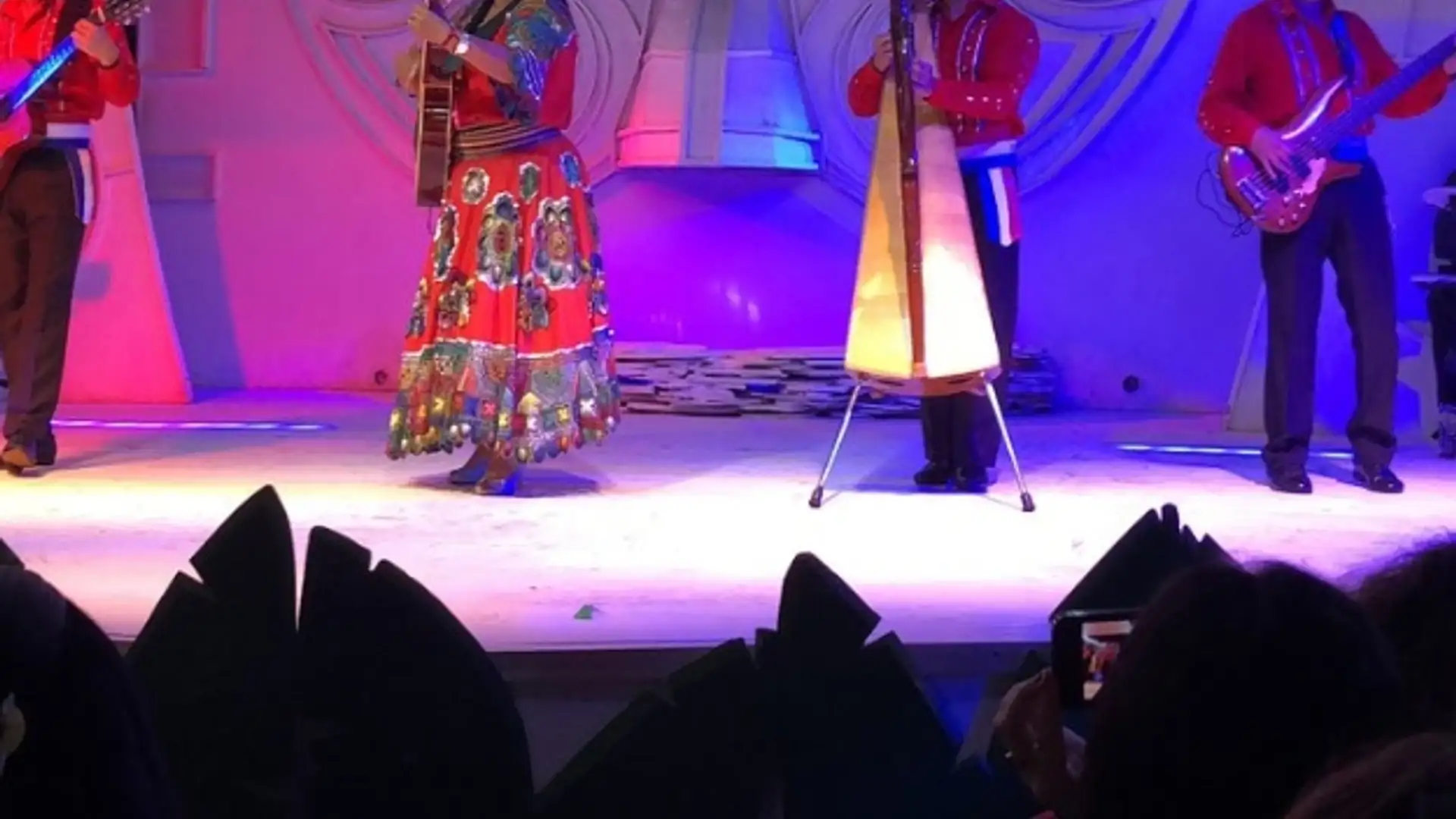 Palco de casa de show com jantar em Foz do Iguaçu